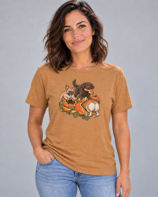 Amy wearing Pumpkin Patch Menaces Everyday T in Heather Autumn